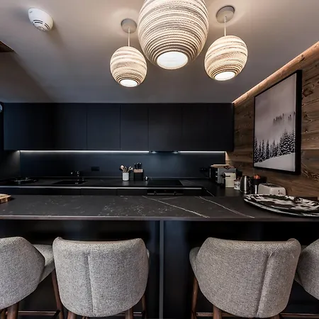 Confort&élégance : 3 Chambres, Conciergerie 5* à - Fr-1-613a-39