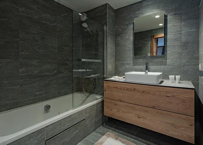 Apartman Confort & Elegance : 3 Chambres, Conciergerie 5* A - Fr-1-613a-39 Courchevel